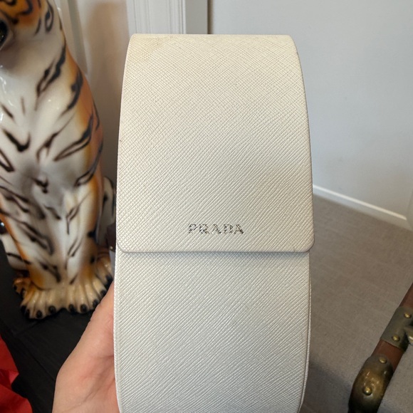 Prada Black Sunglasses SPR 170 EUC with case - Picture 7 of 7